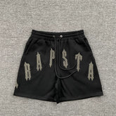 Trendy brand Trapstar American towel embroidered letter shorts for both men and women, loose sports and plush casual five quarter pants (2)