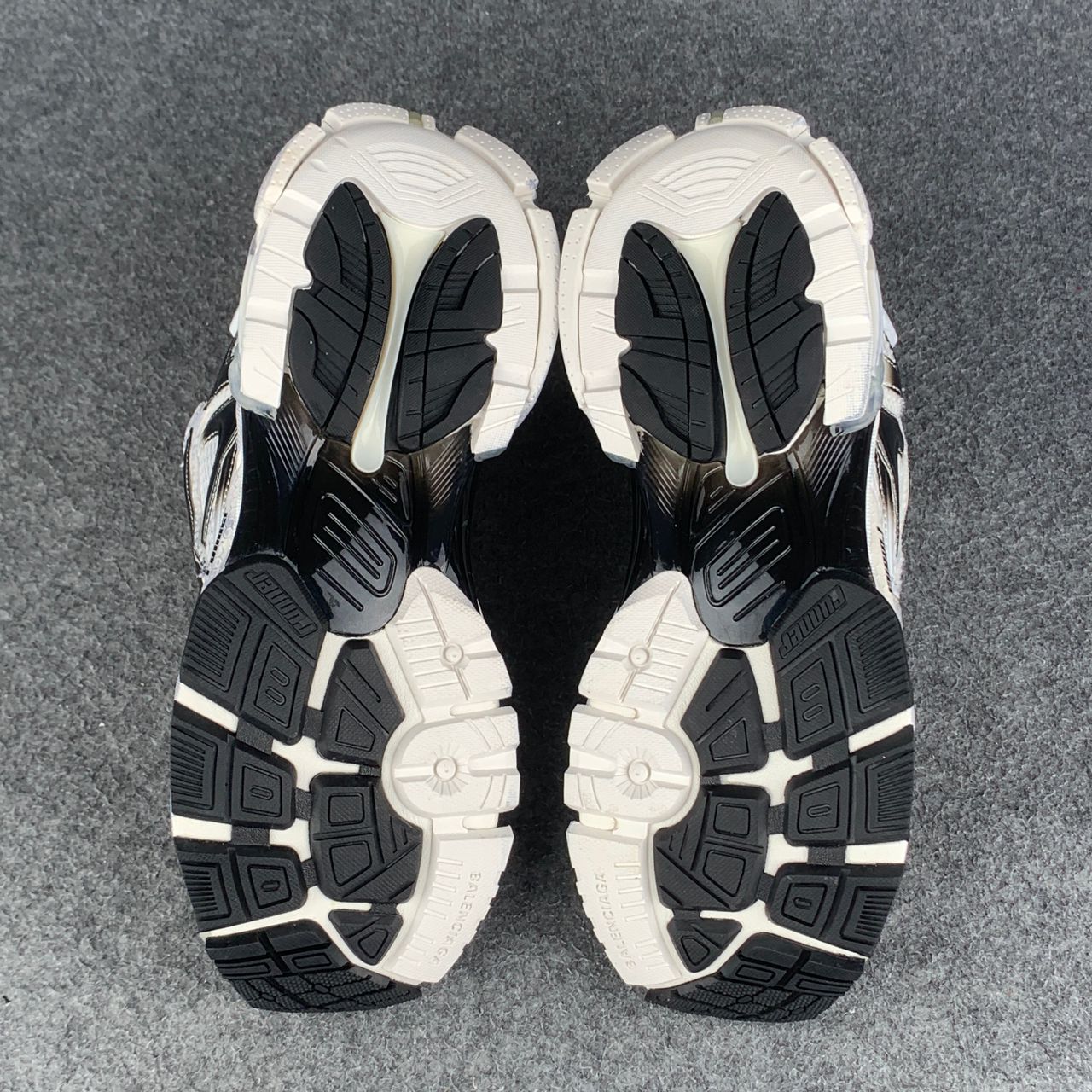 Balenciaga Runner Sneaker 'Worn-Out - Grey White Black'