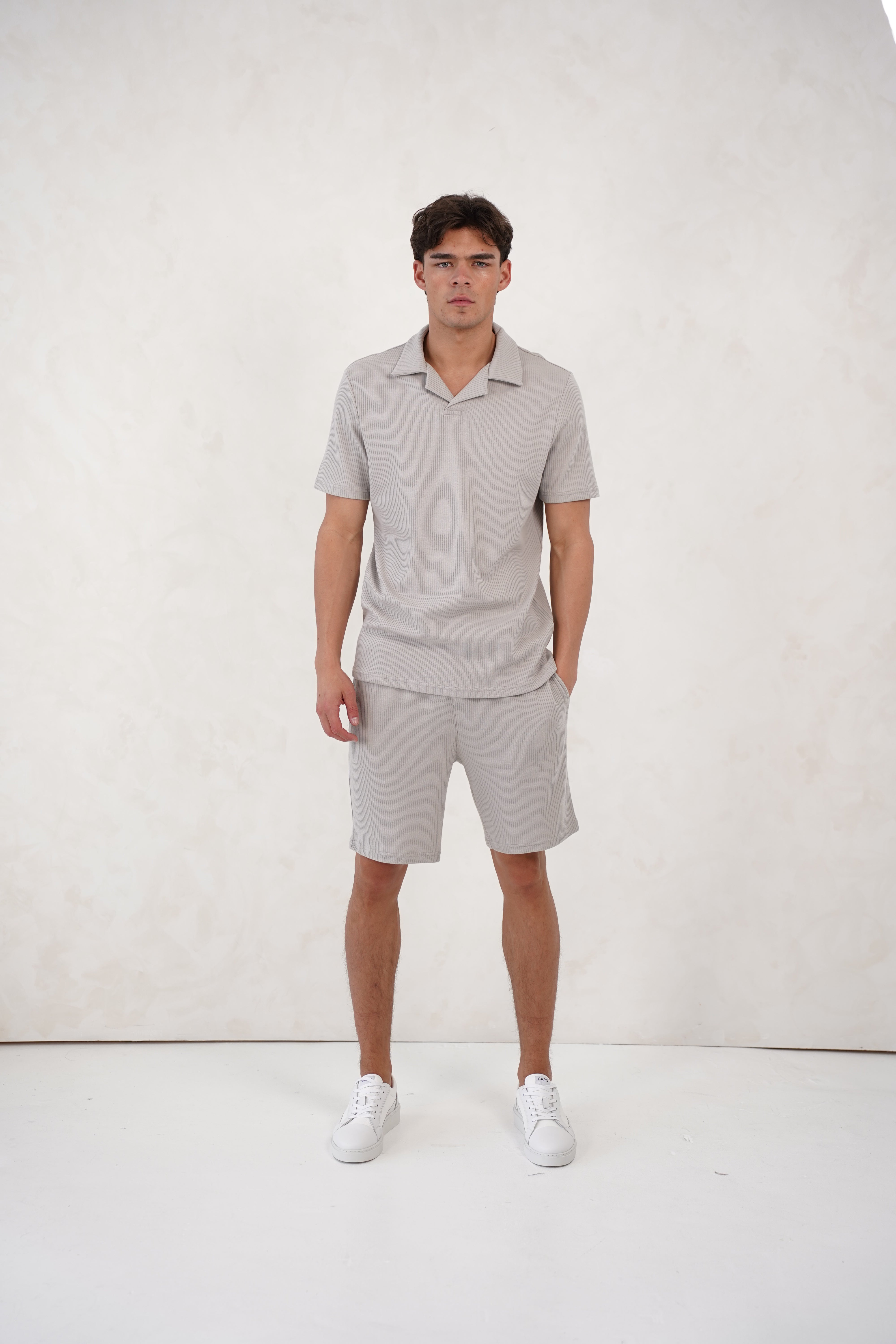 Capo Pleated Shorts - Light Grey