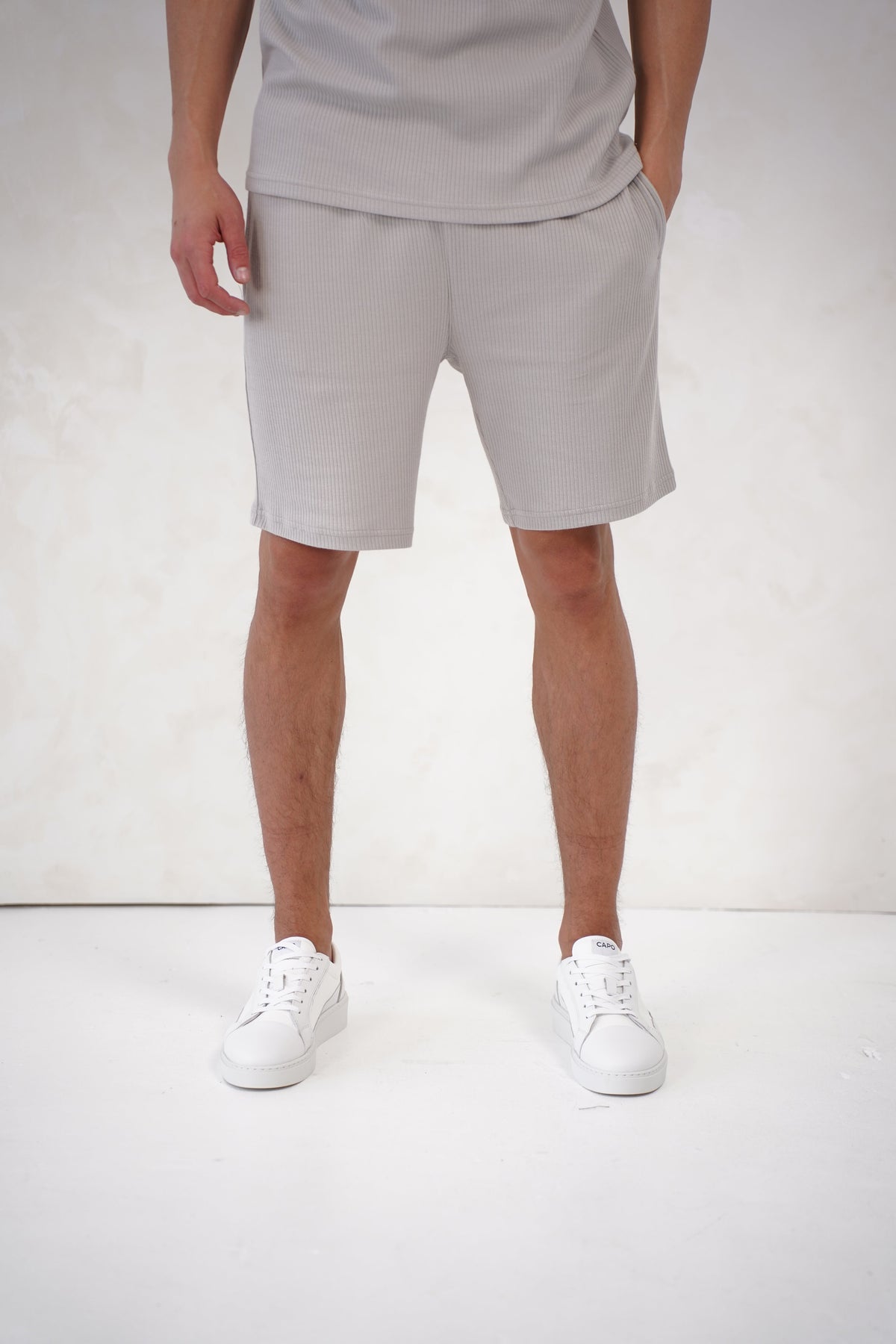 Capo Pleated Shorts - Light Grey